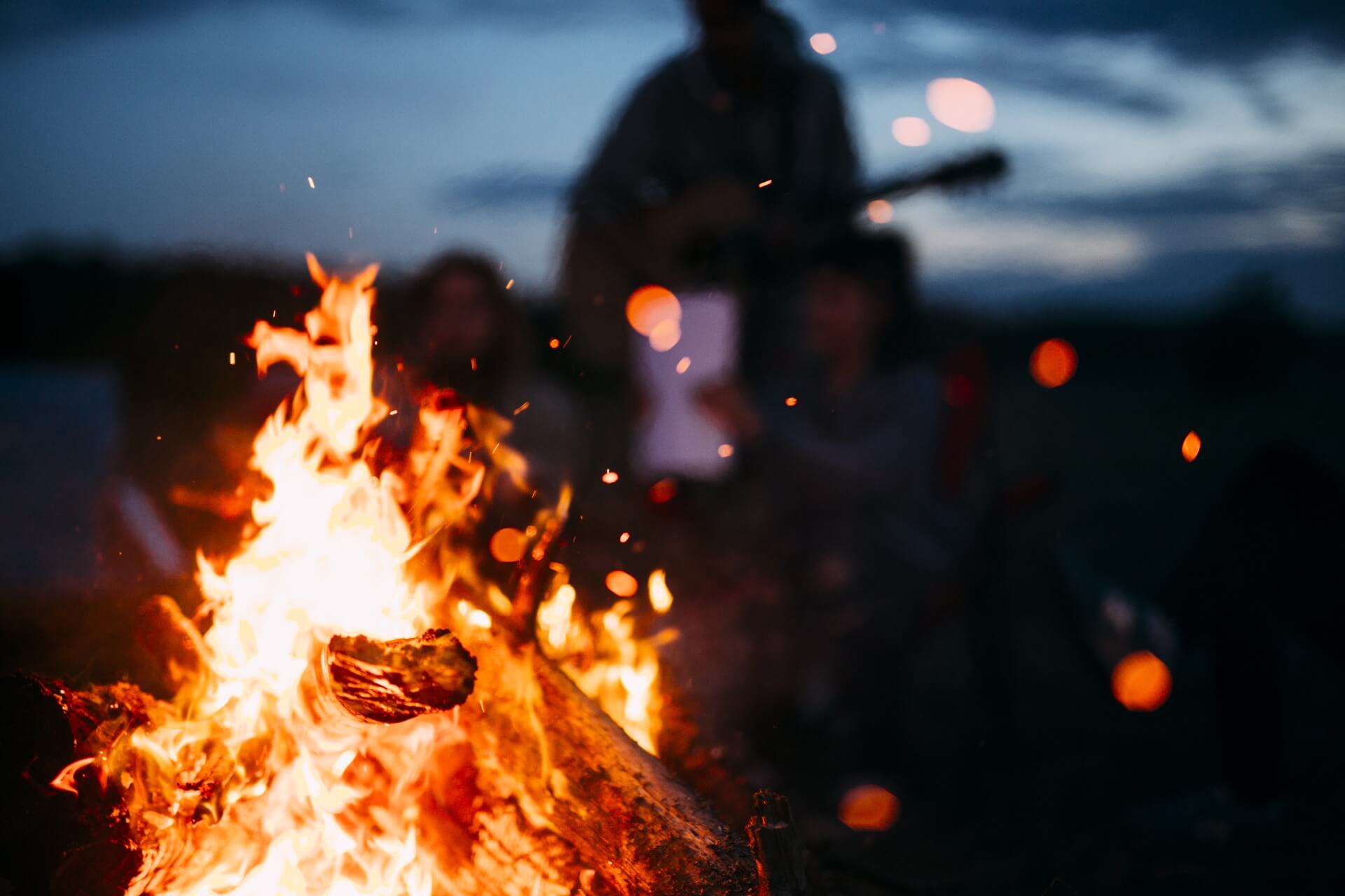 Feuerlauf mit Feuerlauf-Trainer Roberto D'Agnano